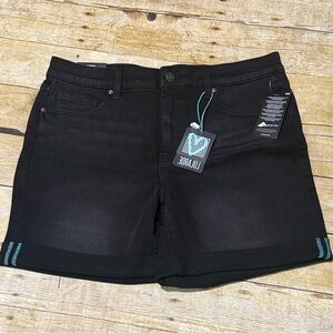 BNWT LuLaRoe Black Jean Shorts with Teal Accents